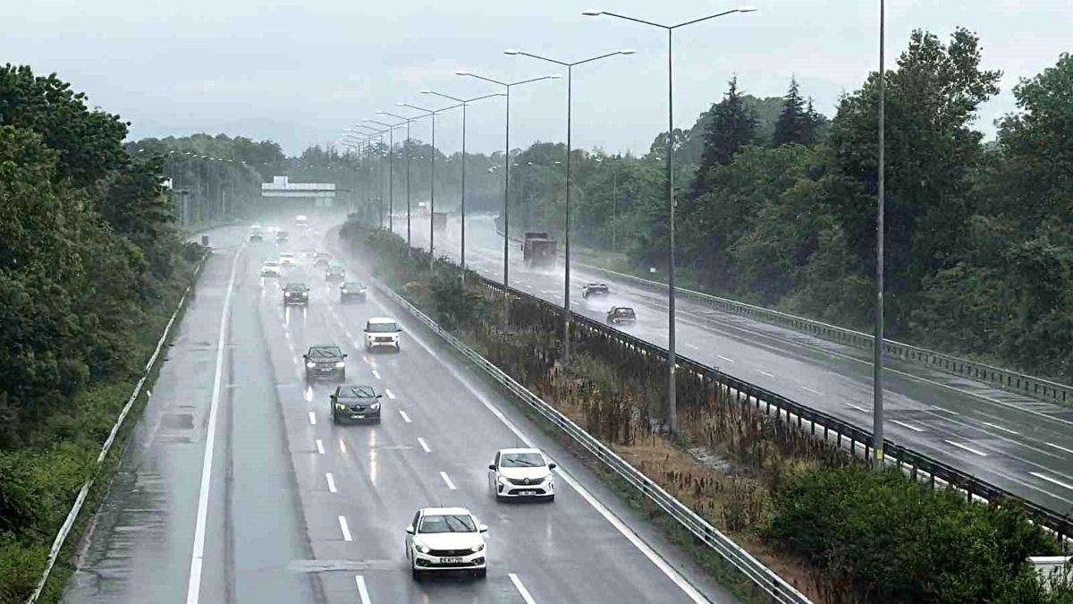 Düzce\'de Kurban Bayramı Trafiği Azaldı