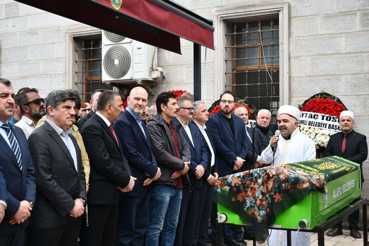 Eski AK Parti MKYK Üyesi Emine Çift toprağa verildi