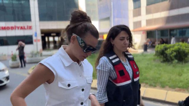 Gözaltına alınan Serenay Sarıkaya'dan ilk görüntü