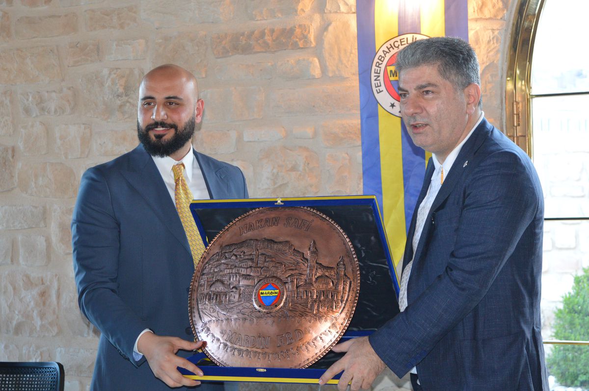Hakan Safi: Fenerbahçe\'ye Dünya Yıldızları Getireceğiz