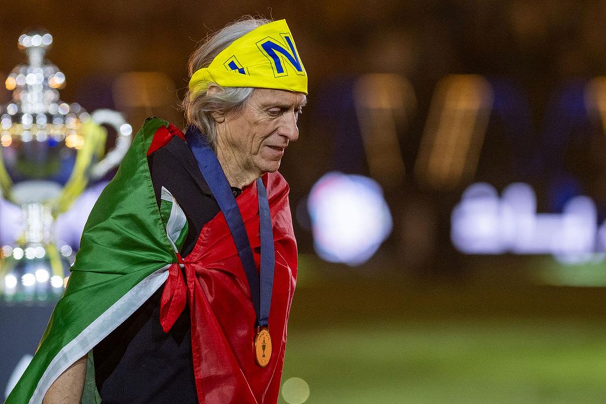 Jorge Jesus'tan b&uuml;y&uuml;k s&uuml;rpriz! Anlaşma sağlandı