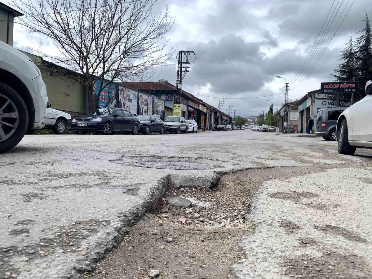 Kazazede sürücülere müjde; sorumlular bozuk yol tazminatı ödeyecek