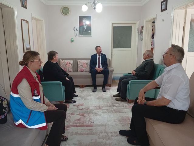 Kaymakam Özderin Gazileri Ziyaret Etti
