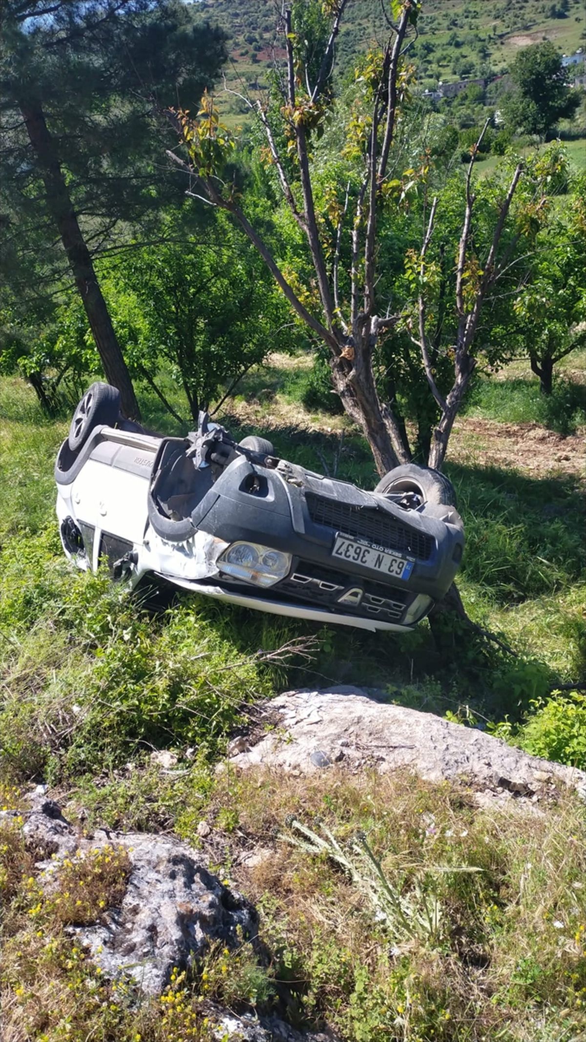 Mardin\'de SUV Araç Devrildi: Sürücü Yaralı