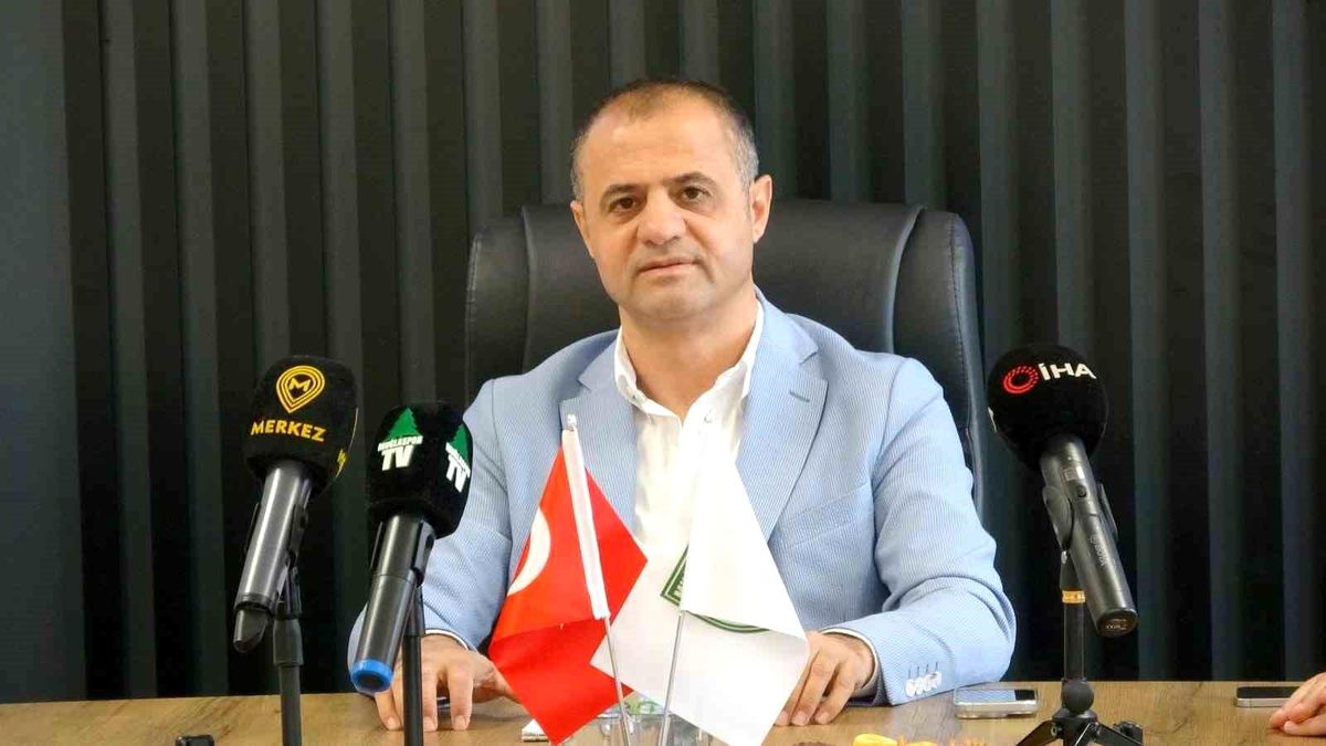 Menaf Kıyanç: "Yüzde 99 aday değilim"