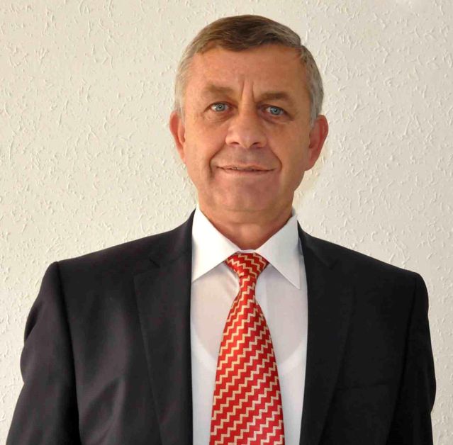 Nazmi Ceyhan Vefat Etti
