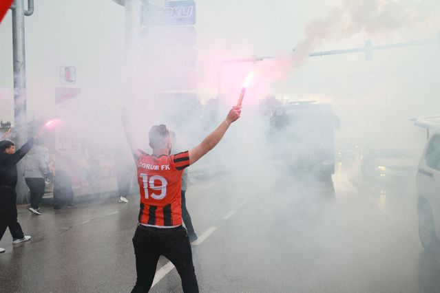 Süper Lig'e yükselen Çorum FK, kentte coşkuyla karşılandı