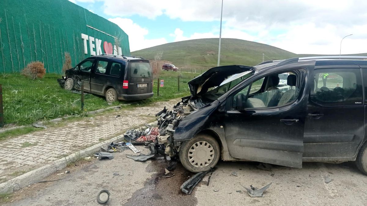 Tekman’da iki araç çarpıştı: 6 yaralı