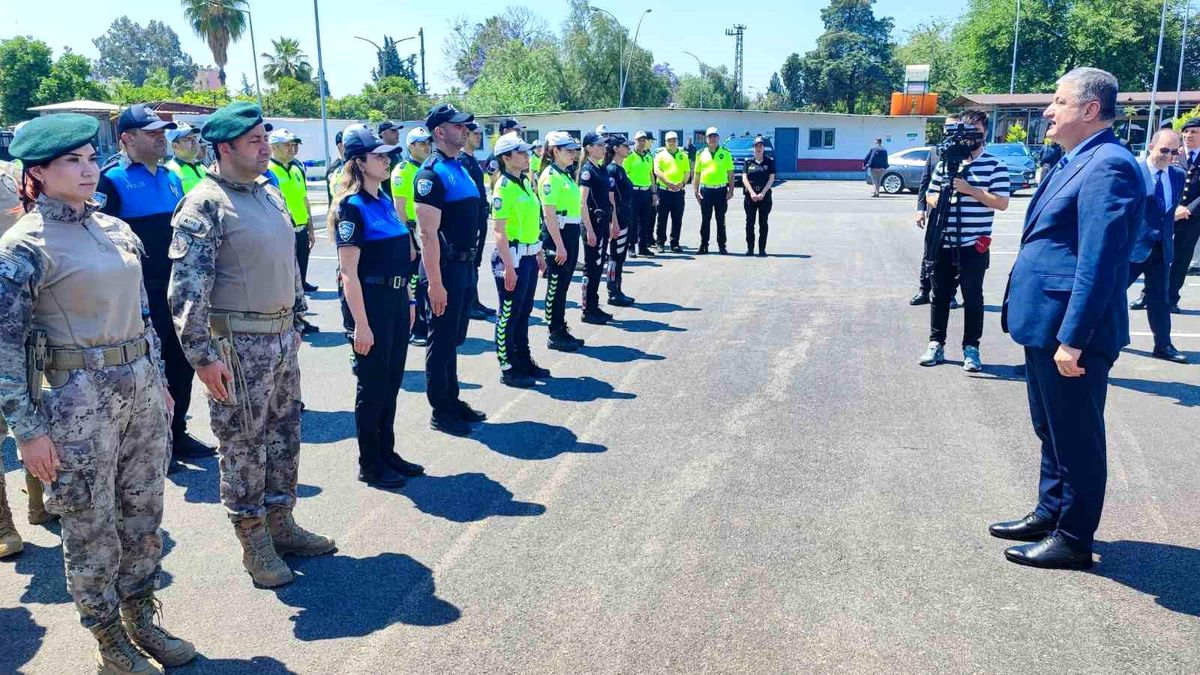 Adana Valisi Yavuz: "Bayram boyunca 35 İHA-SİHA ve dron görev alacak"