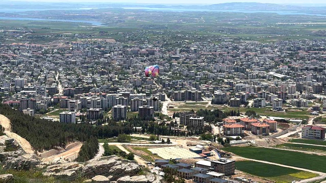 Adıyaman’da Yamaç Paraşütü ile Spor Turizmi Canlanıyor