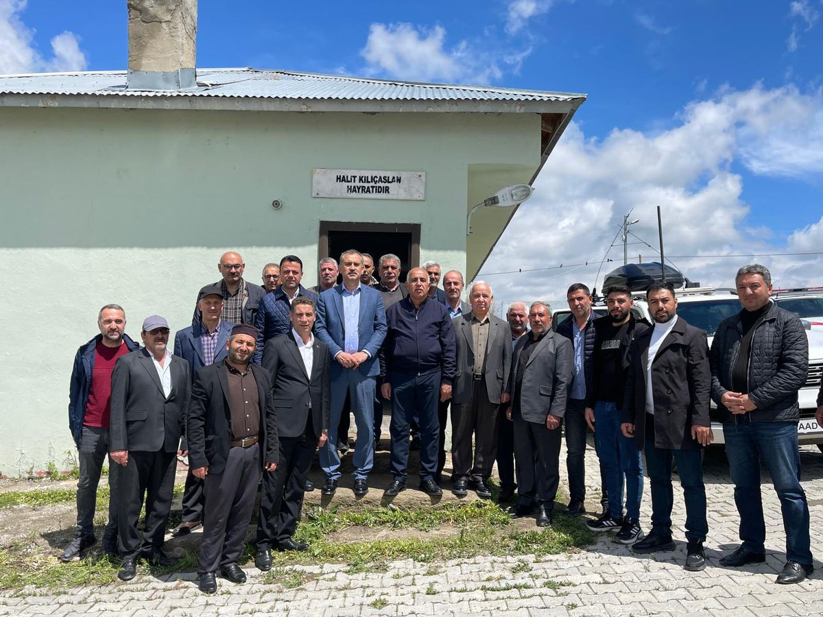 Ağrı Valisi Önder Bozkurt köy köy gezdi: Talepler yerinde dinlendi