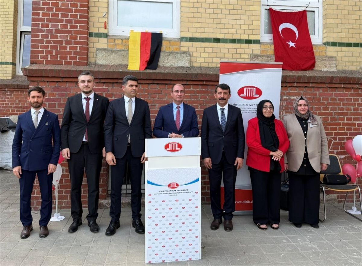 Chemnitz\'te DİTİB Fatih Camisi Açıldı