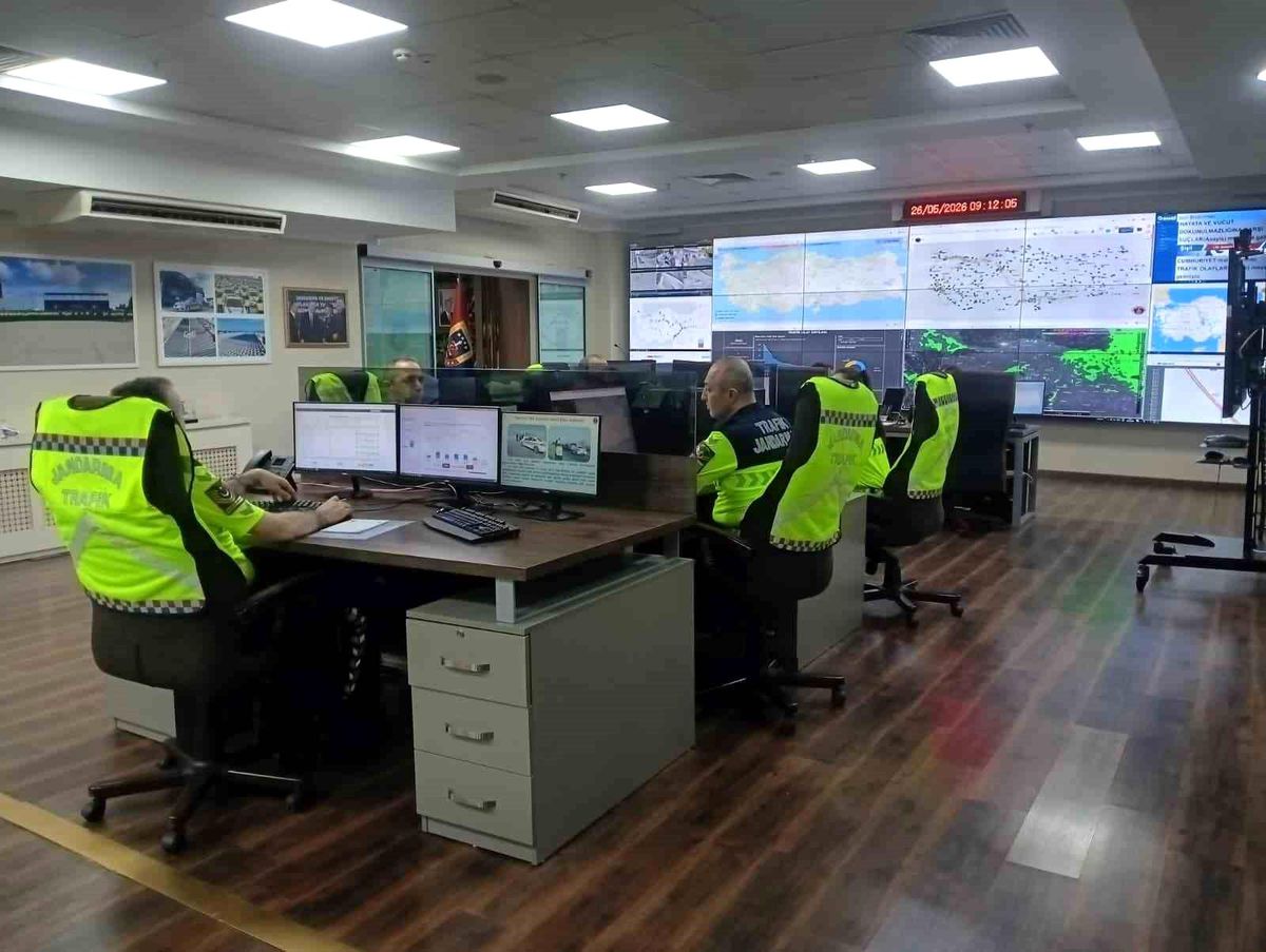 Ankara\'da Bayramda Helikopterli Trafik Denetimi
