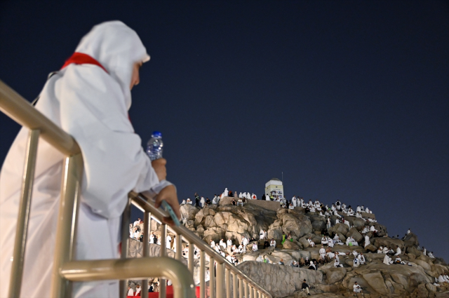 Arafat'ta eller semaya yükseldi! Diyanet İşleri Başkanı Arpaguş'tan vakfe duası