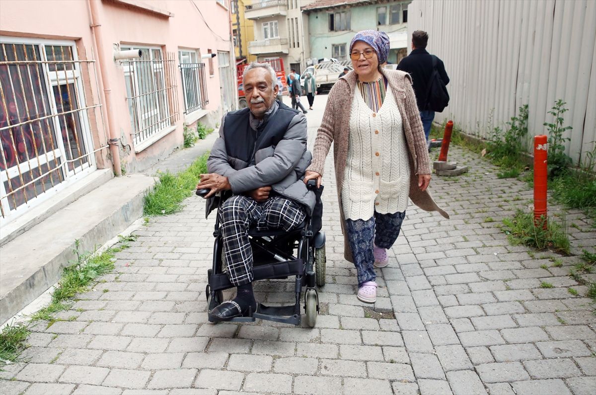 Ali Mama\'ya Akülü Sandalye Hediye Edildi