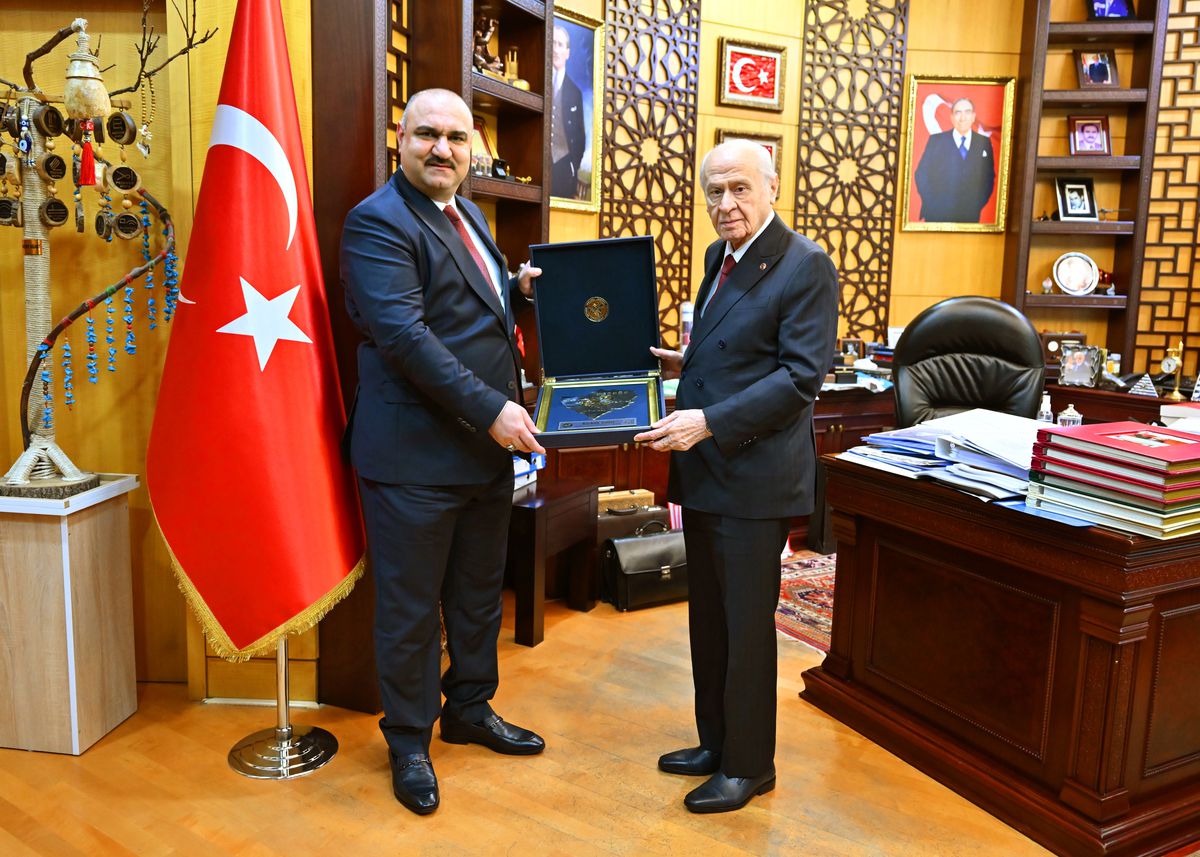 Bahçeli, Kerkük\'ün İlk Türkmen Vali\'sini Kabul Etti