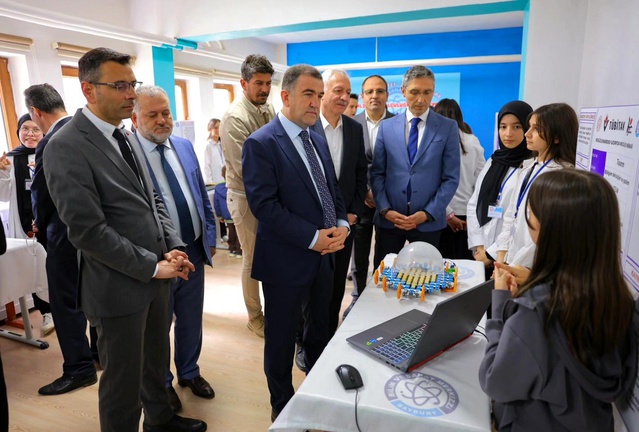 Bayburt’ta Bilim ve Sanat Fuarı
