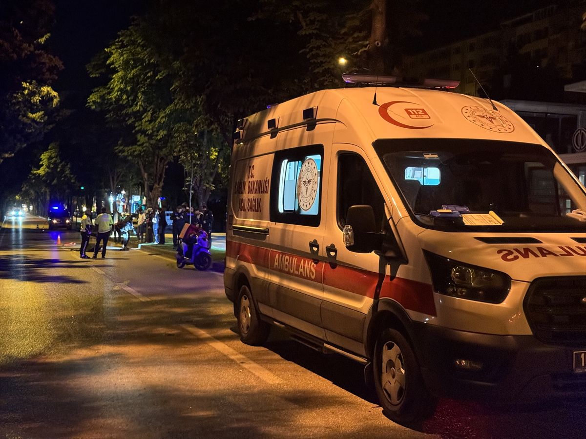 Bursa\'da Motokurye Trafik Kazasında Hayatını Kaybetti