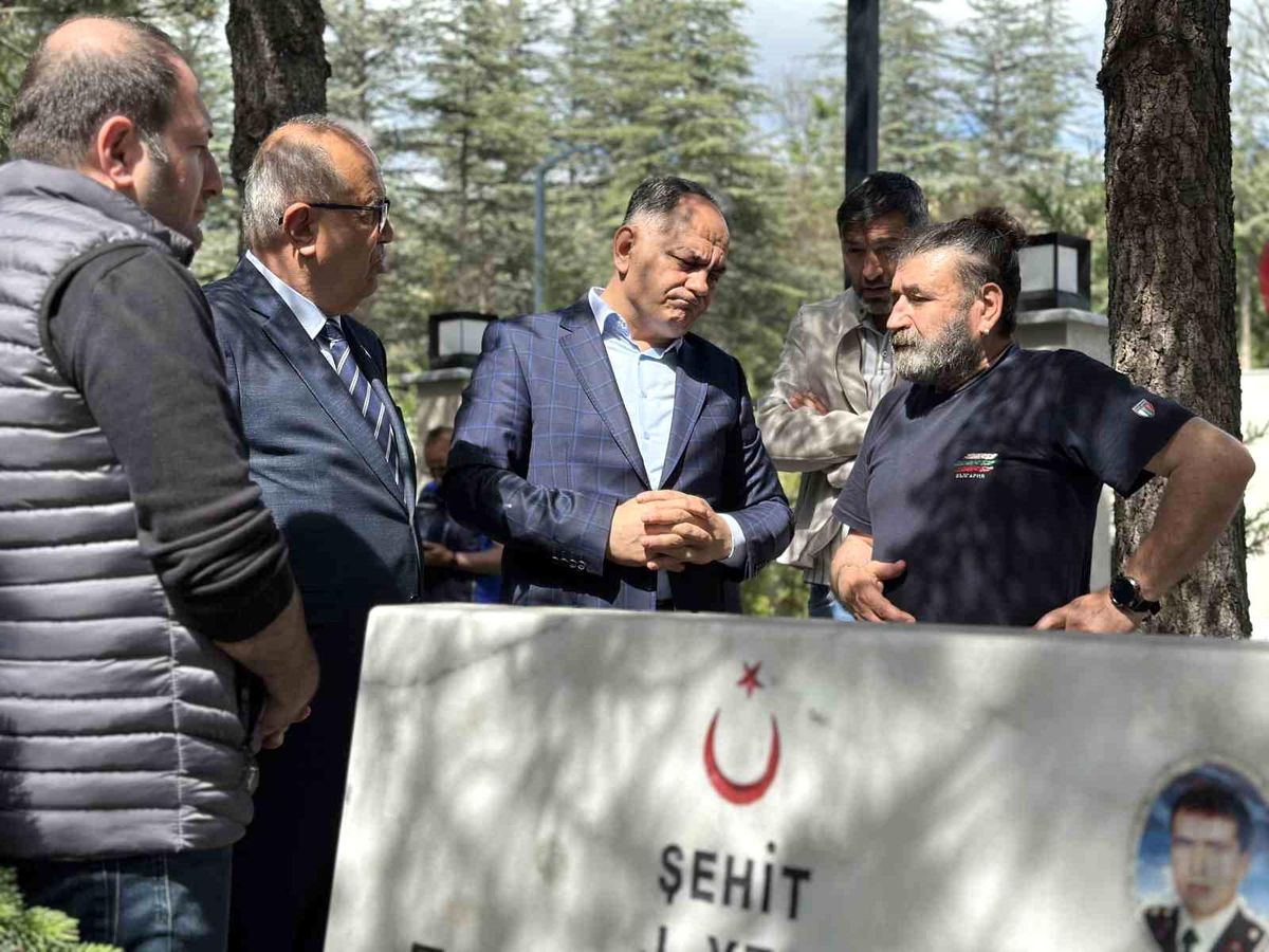 Çankırı\'da şehitler bayram arifesinde dualarla anıldı