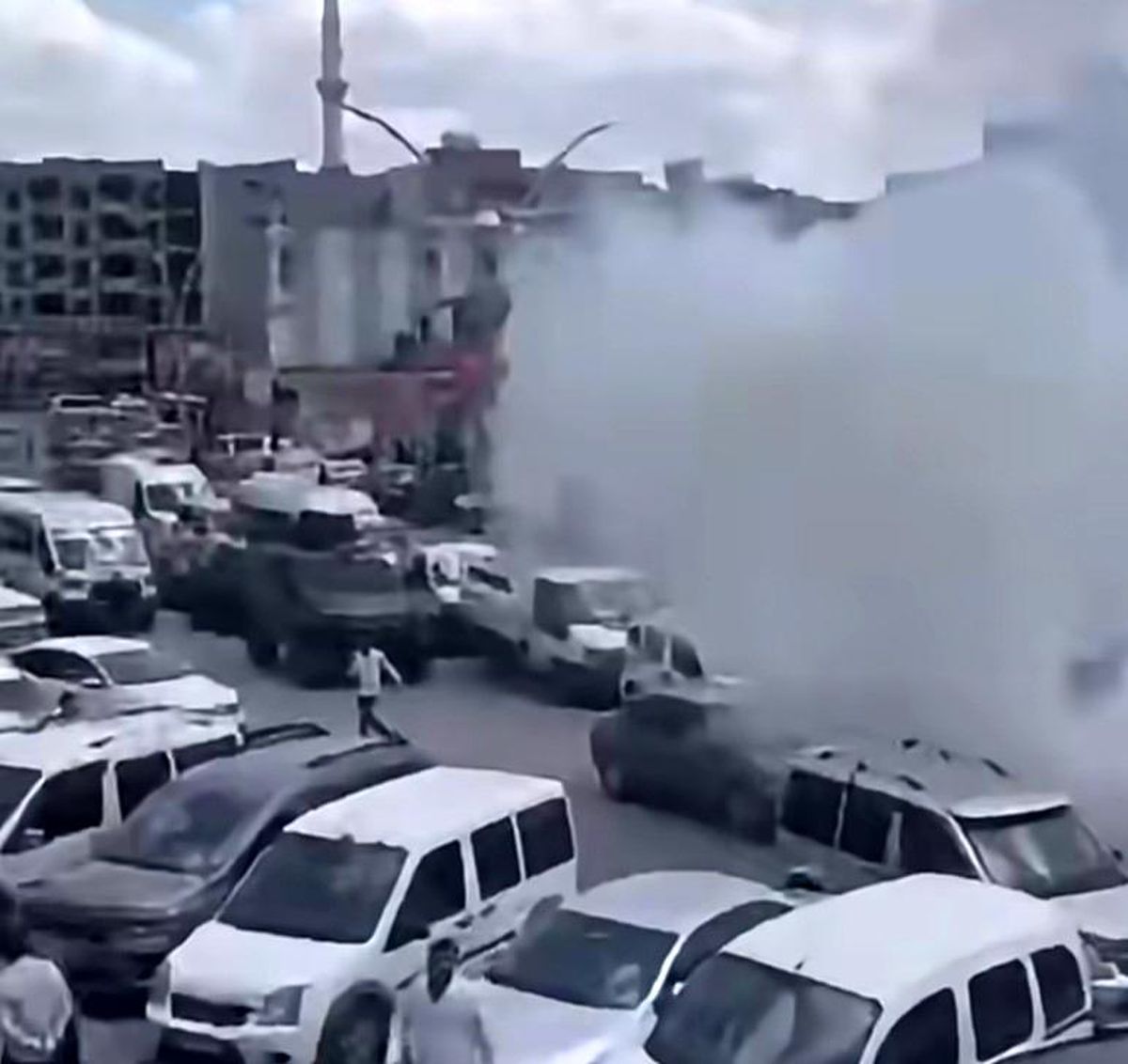 Cizre\'de Aileler Arasında Kanlı Kavga: 8 Yaralı