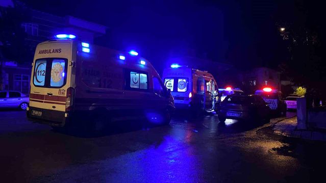 Çorum'da Gençler Bıçaklandı