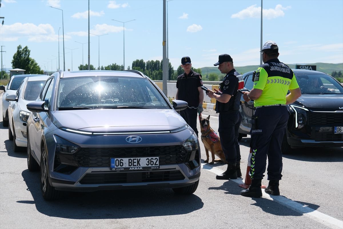 Vali Çalgan\'dan Trafik Denetimi Ziyareti