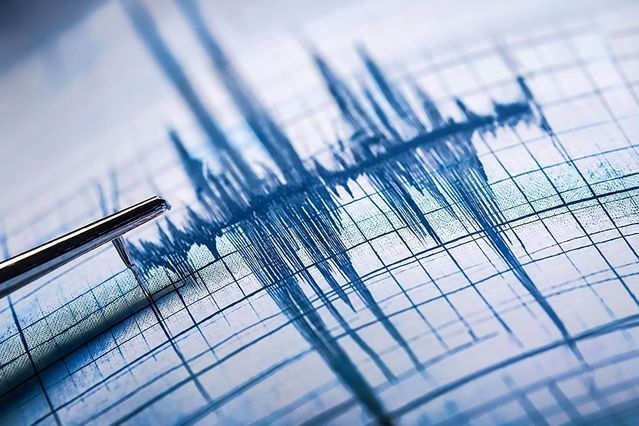 Elazığ'da 4 saatte 2 deprem! Vatandaşlar diken üstünde