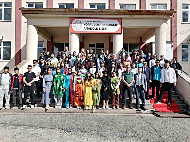 Kopal Lisesi’nden Anlamlı Sergi