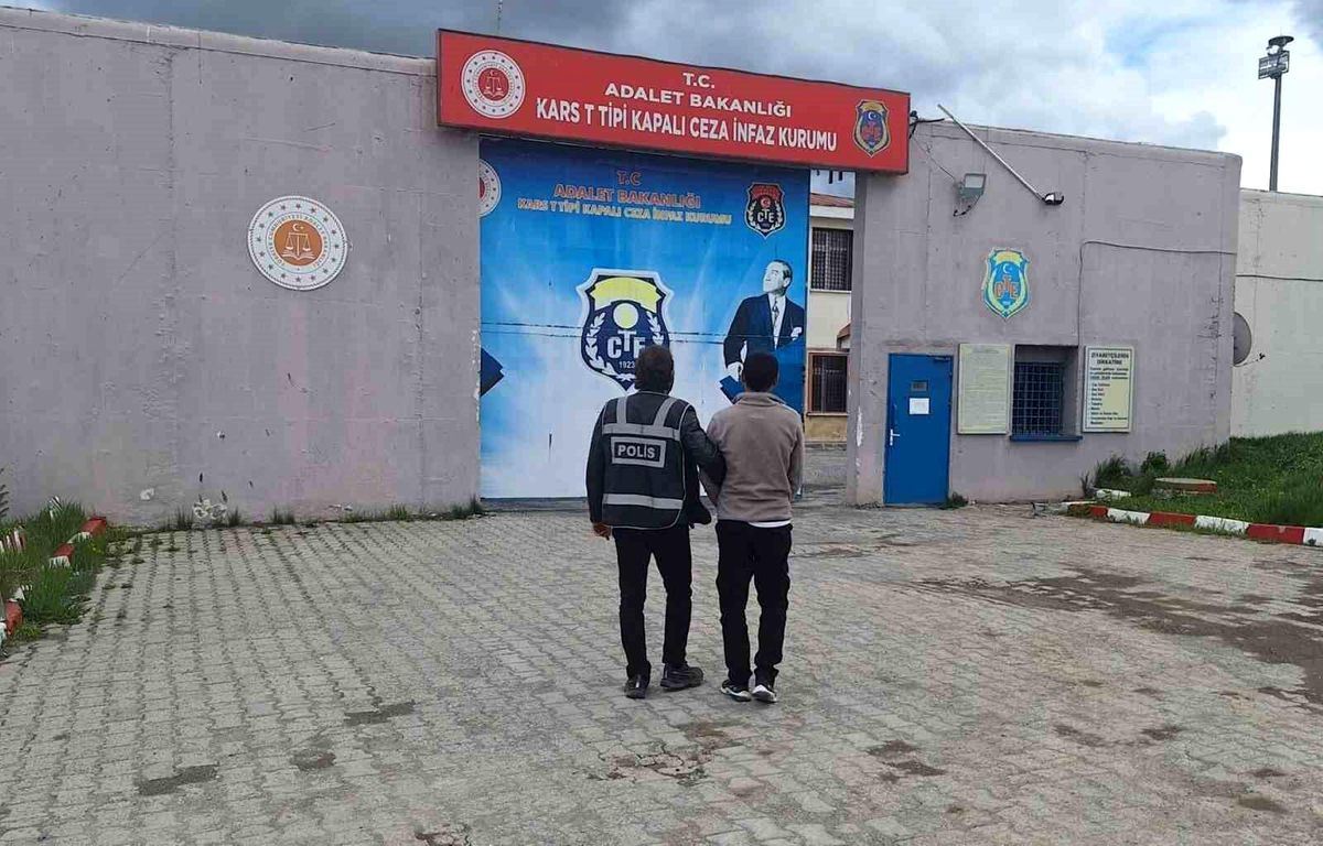 Kars\'ta Dolandırıcılık Zanlısı Yakalandı