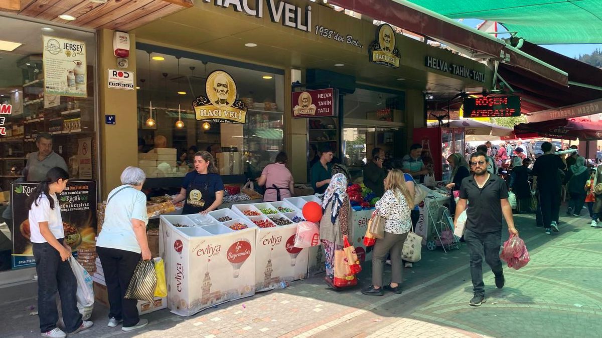 Aydın\'da Arife Günü Hareketliliği