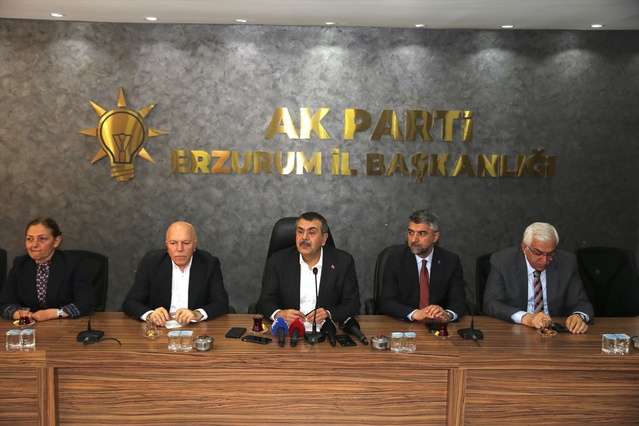 Bakan Tekin: CHP’nin İç Kontrolü Zayıf