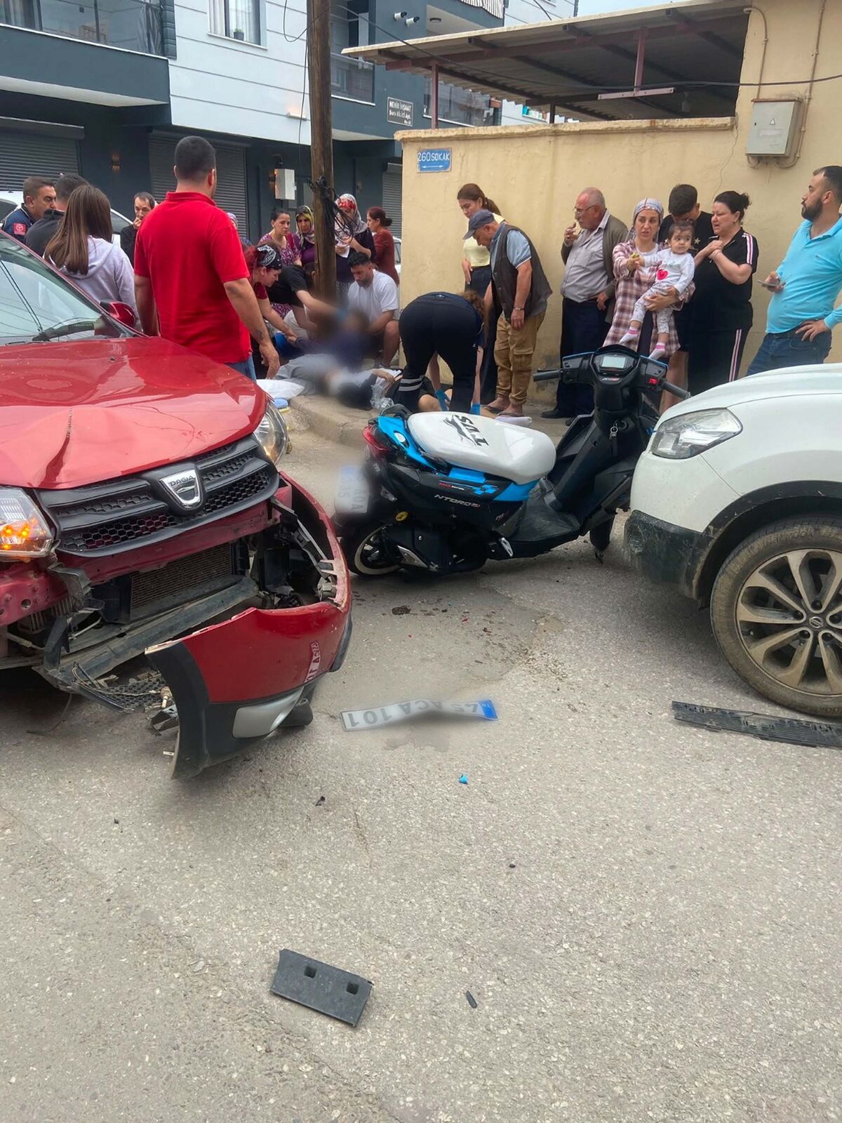 Manisa\'da Motosiklet Kazası: 15 Yaşındaki Çocuk Hayatını Kaybetti