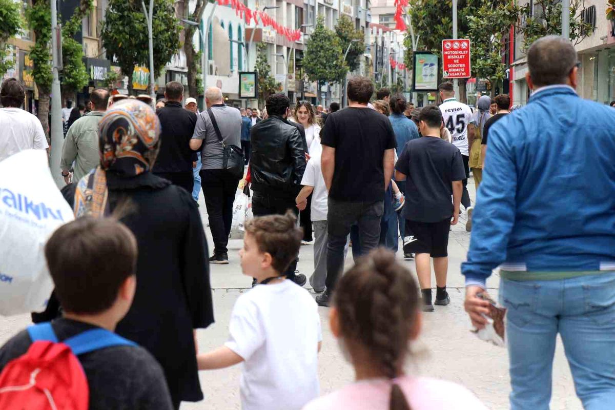 Sakarya\'da Bayram Alışverişi Yoğunluğu