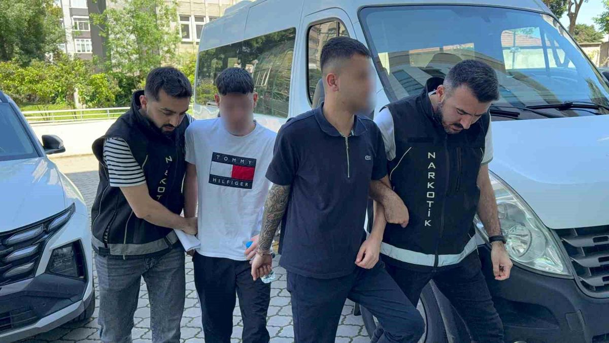 Samsun\'da Uyuşturucu Operasyonları: 8 Gözaltı