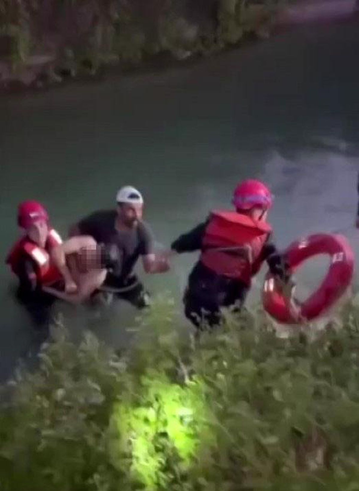 Adana\'da Sulama Kanalına Düşen Genç Kurtarıldı