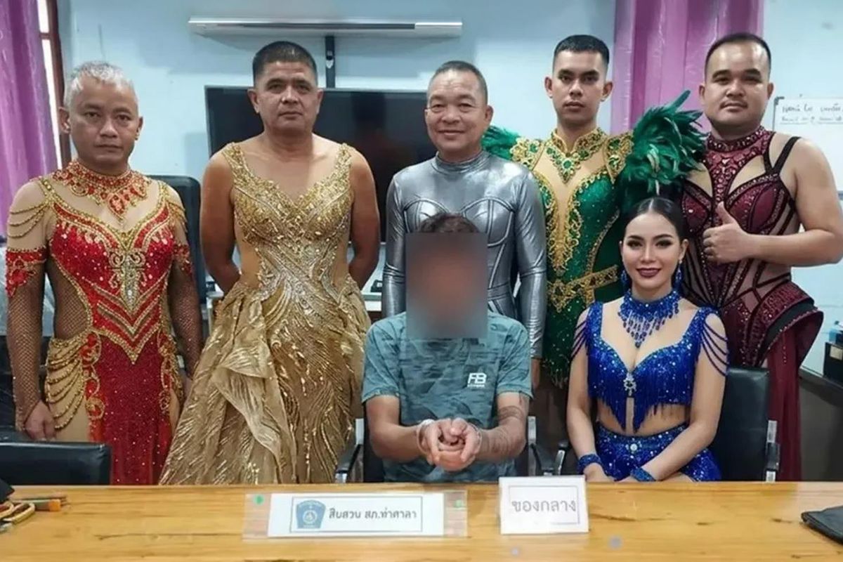 Tayland polisi operasyon için pullu kostüm giyip makyaj yaptı