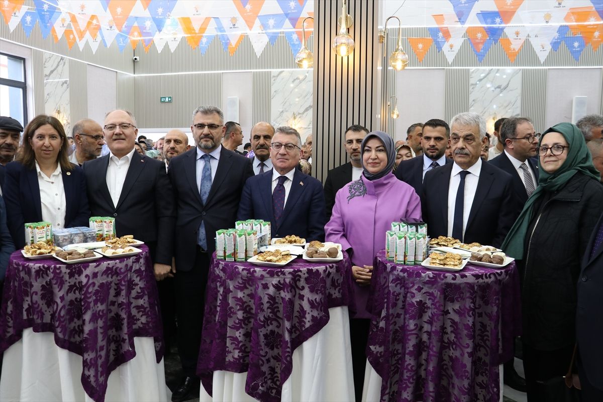 AK Parti\'den af açıklaması: Af gelmeyecek, koşullu salıverme çalışması var