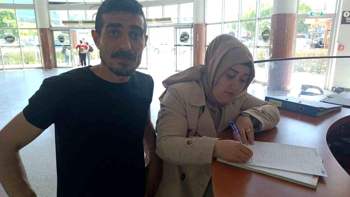 İnegöl\'de Unutulan Çantadan Altın Çıktı