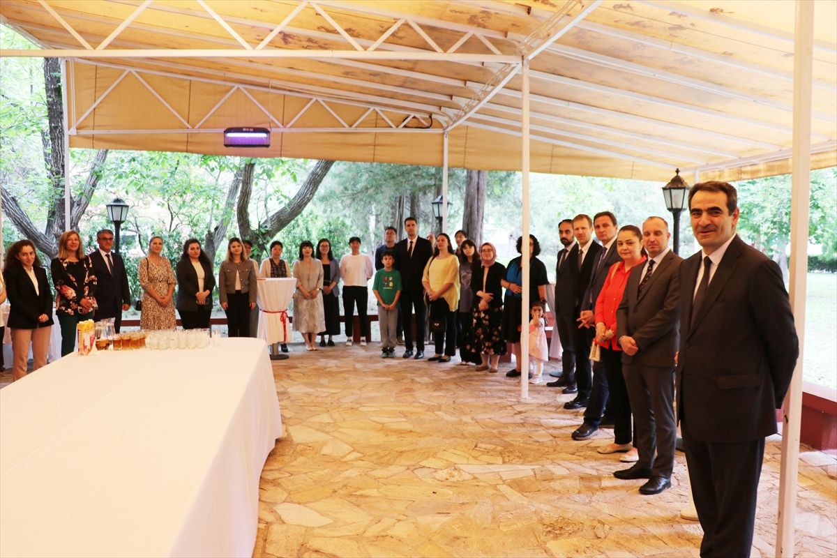 Pekin\'de Türk vatandaşları bayramlaştı