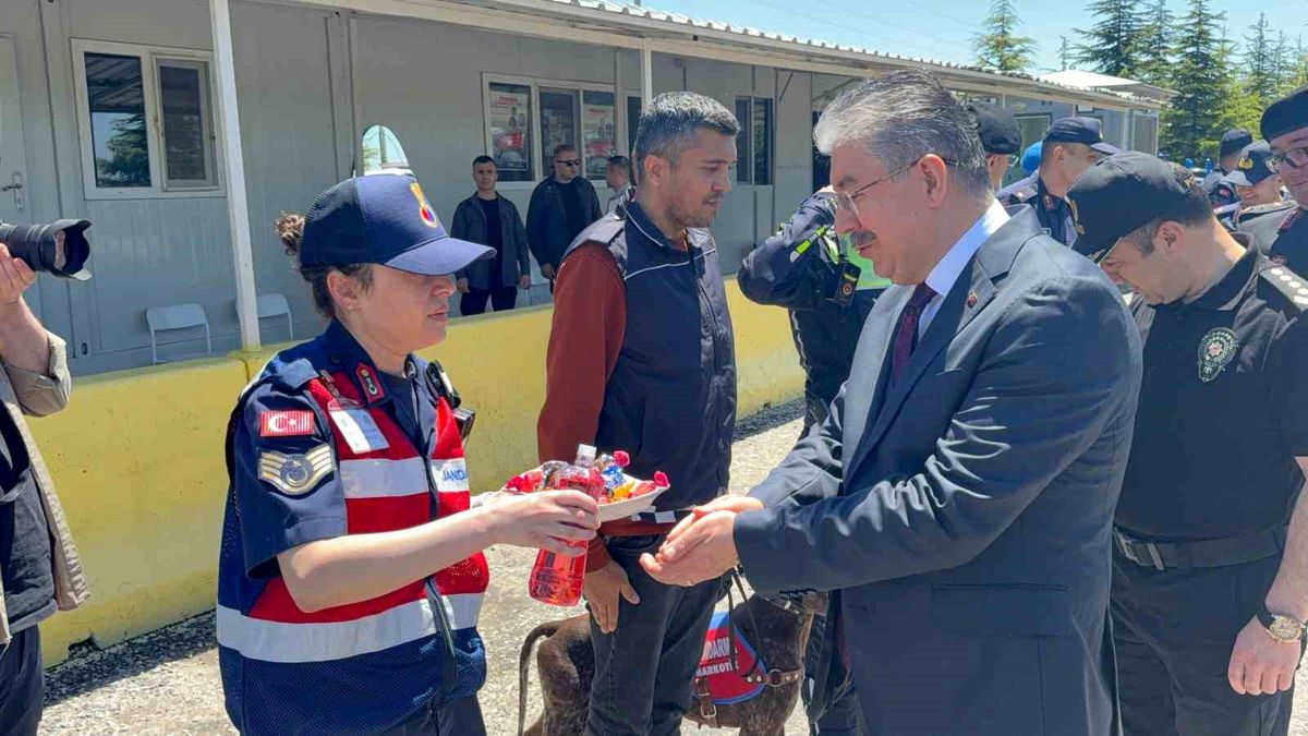 Vali Yılmaz, Jandarmayı Bayramda Ziyaret Etti