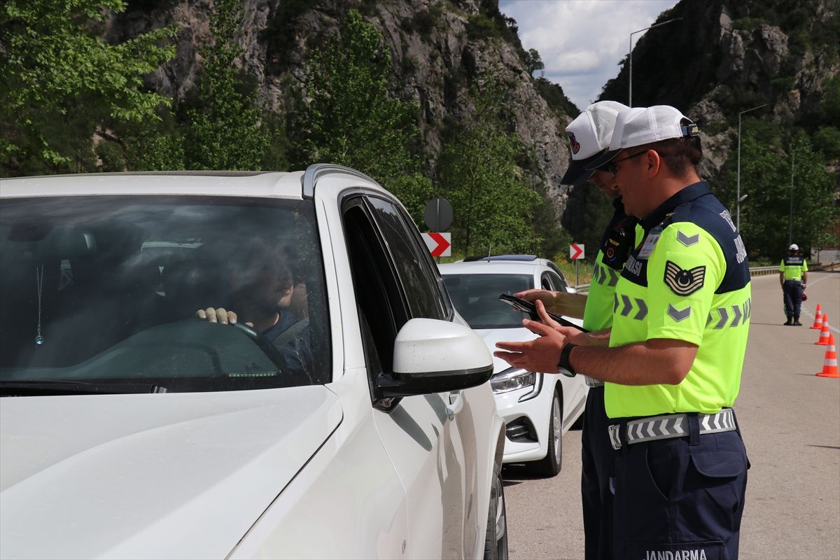 Bayramda trafik önlemleri artırıldı
