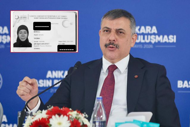 Zamanlama manidar! Uygur Türkü anne için bakan devreye girdi, görevden alma geldi