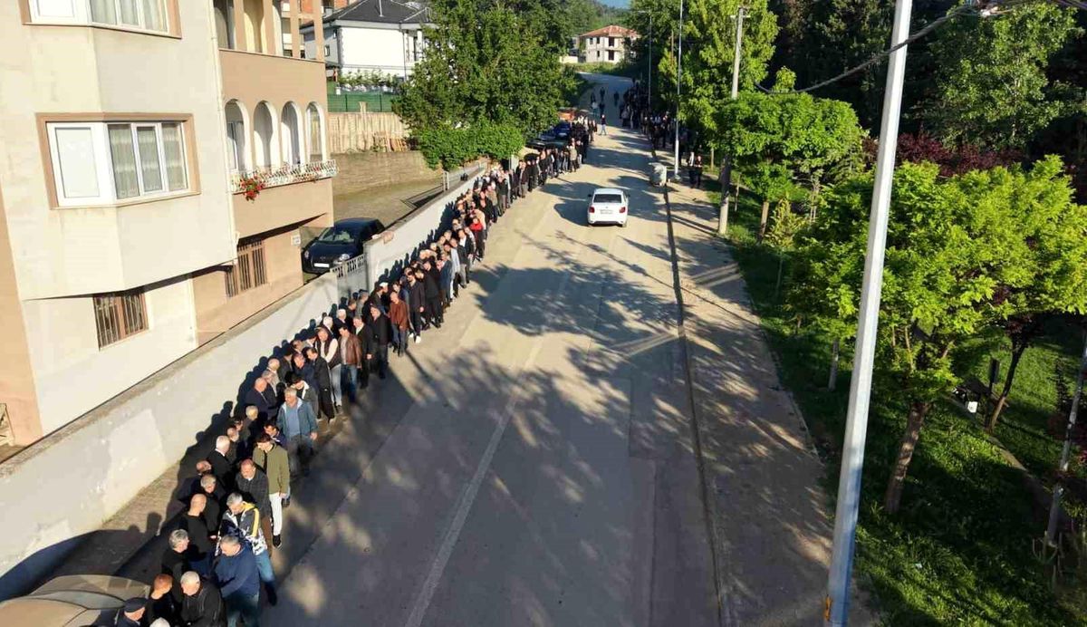 Cerrah Mahallesi\'nde 60 Yıllık Bayram Geleneği