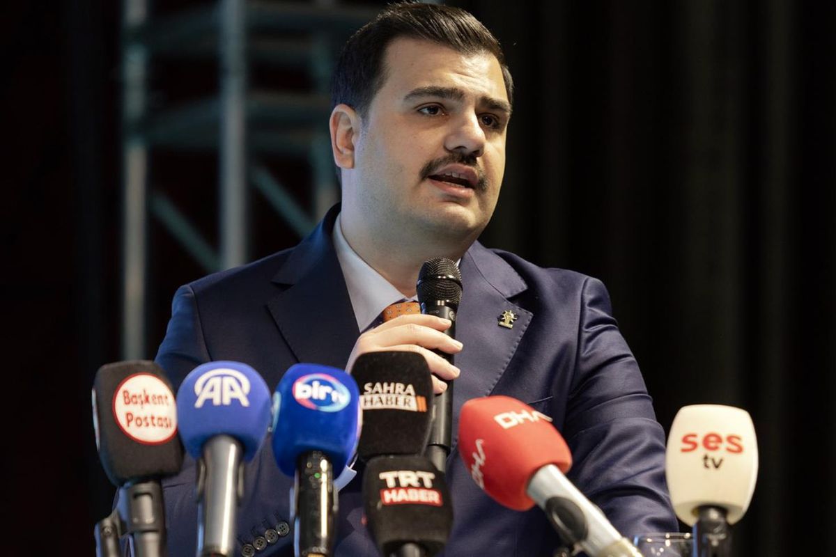 AK Parti İzmir Milletvekili Eyyüp Kadir İnan\'dan "27 Mayıs" açıklaması