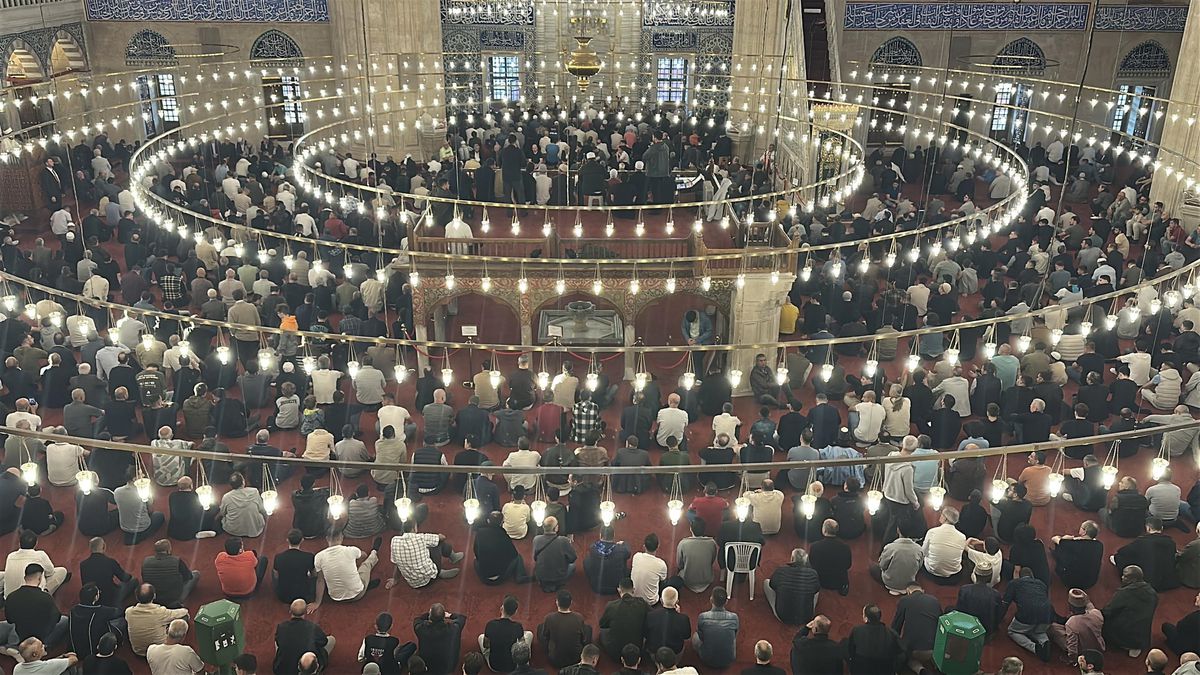 Bakan Güler Bayram Namazını Edirne\'de Kıldı