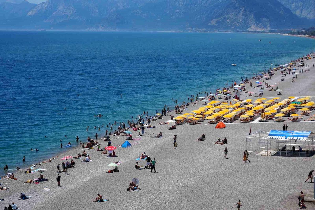 Antalya\'da Kurban Bayramı Yoğunluğu