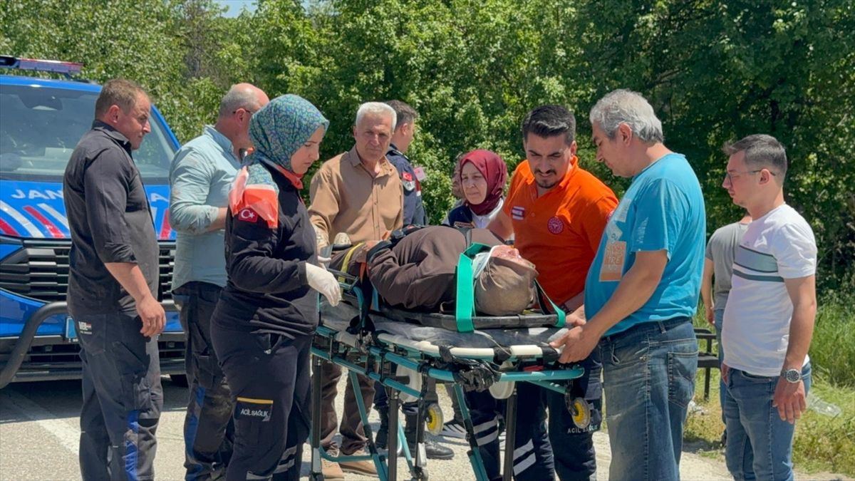 İki Ayrı Trafik Kazasında 5 Yaralı