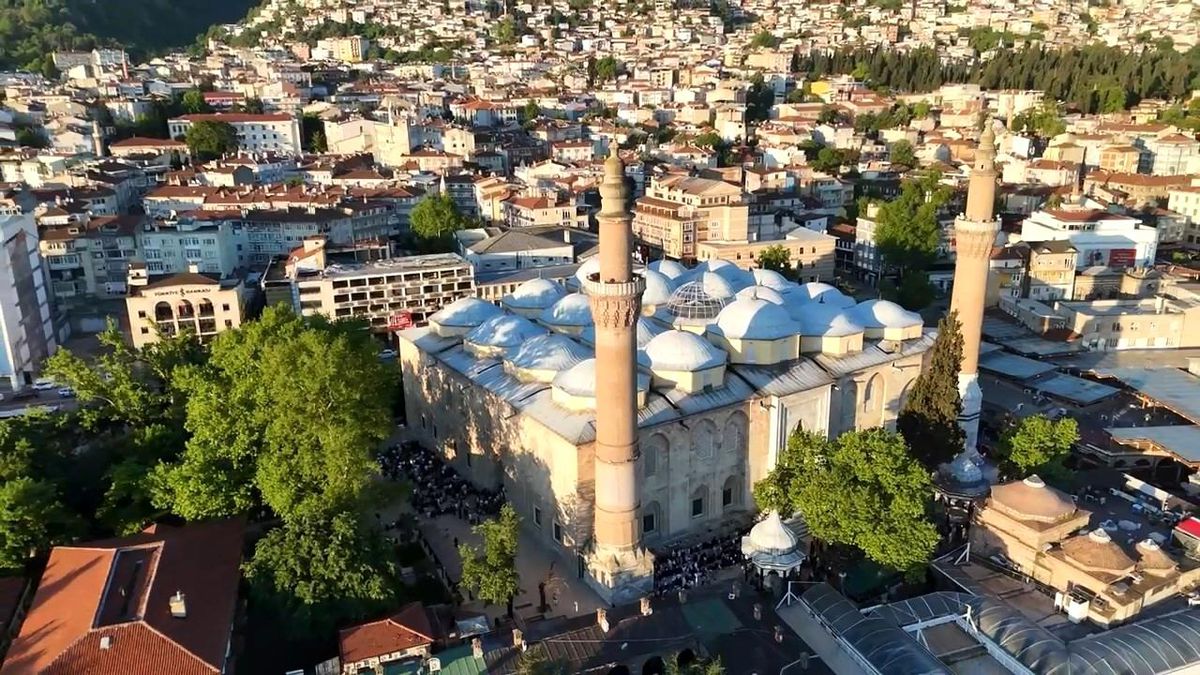 Bursa\'da Bayram Namazı Yoğunluğu