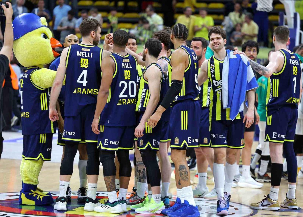 Fenerbahçe Beko Play-off'ta Öne Geçti
