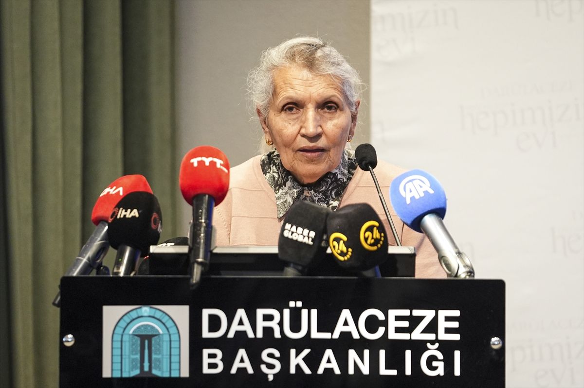 Vali Gül\'den Darülaceze\'de bayramlaşma